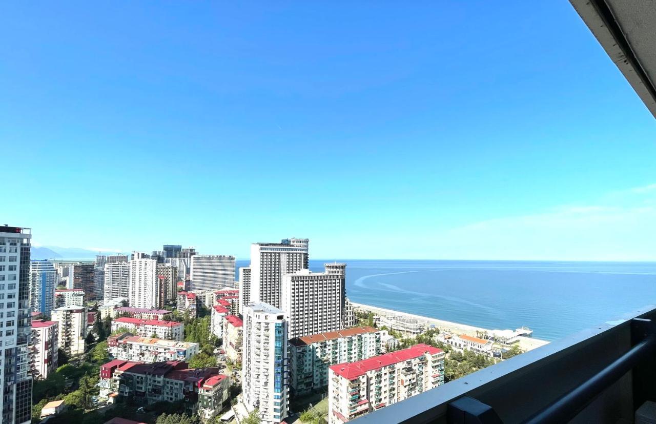 Sky Apartments Batumi Ngoại thất bức ảnh