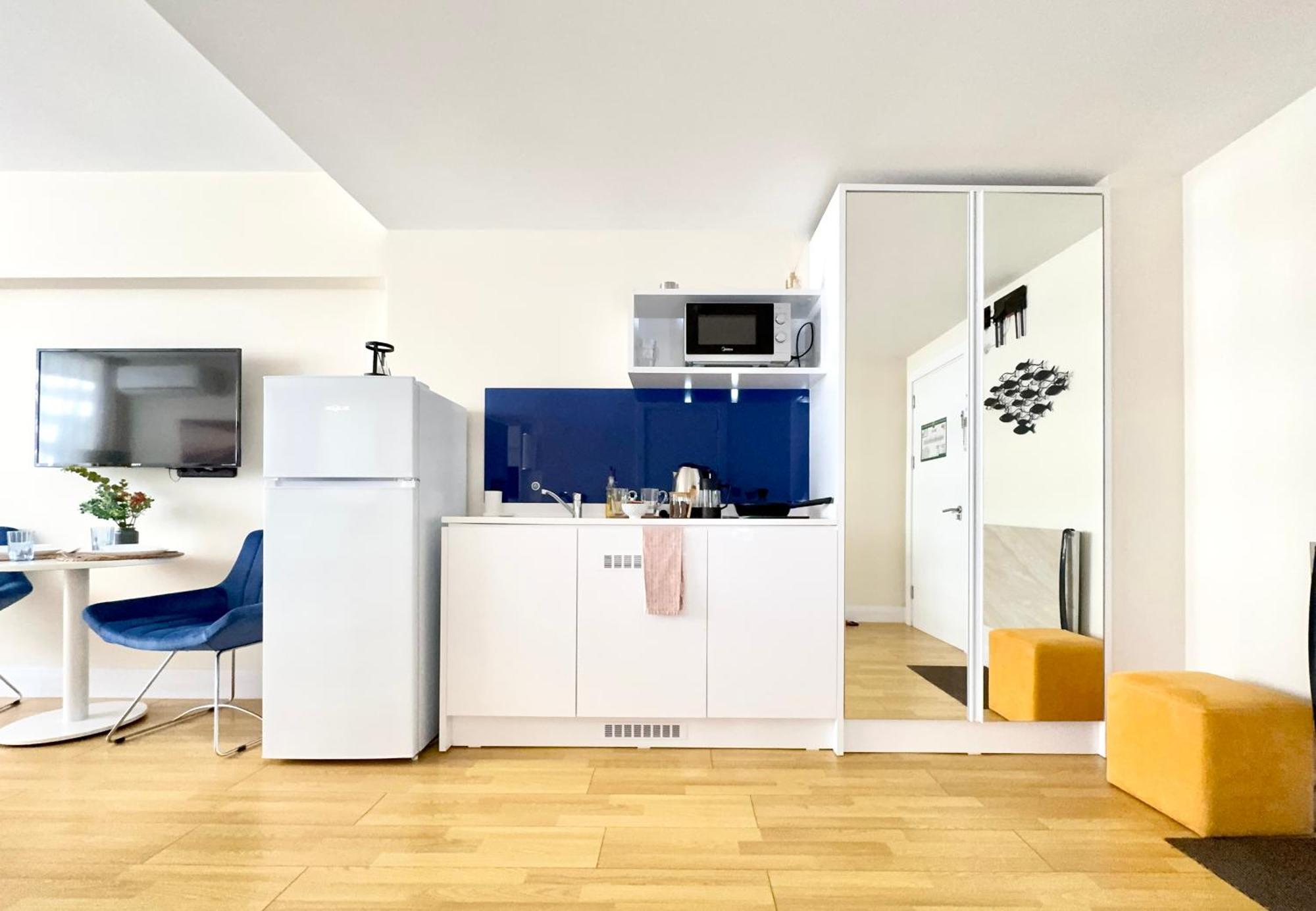 Sky Apartments Batumi Ngoại thất bức ảnh